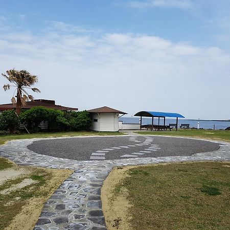 Park Beach Hotel Jeju Bagian luar foto