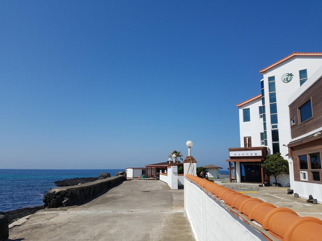 Park Beach Hotel Jeju Bagian luar foto