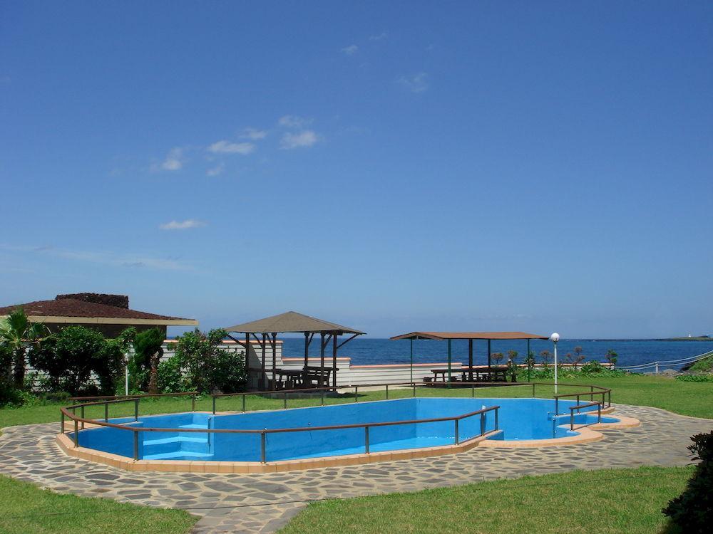 Park Beach Hotel Jeju Bagian luar foto