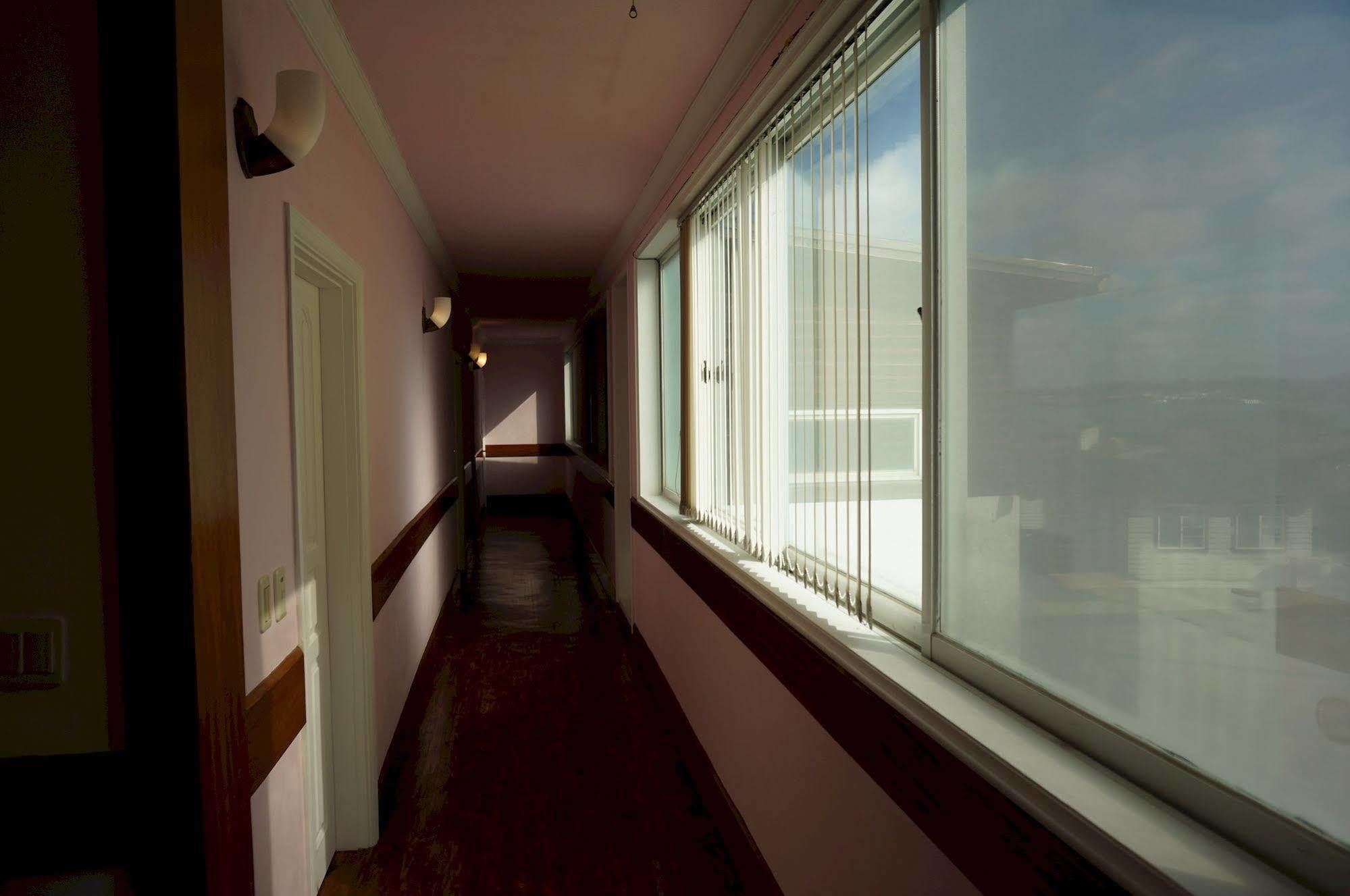 Park Beach Hotel Jeju Bagian luar foto