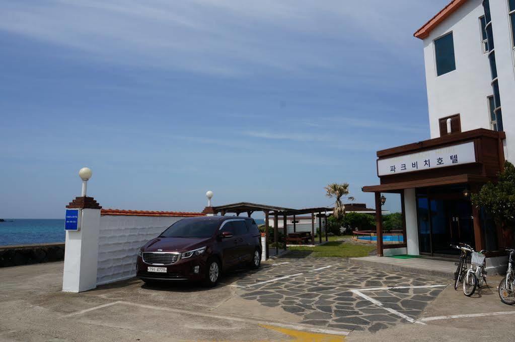 Park Beach Hotel Jeju Bagian luar foto